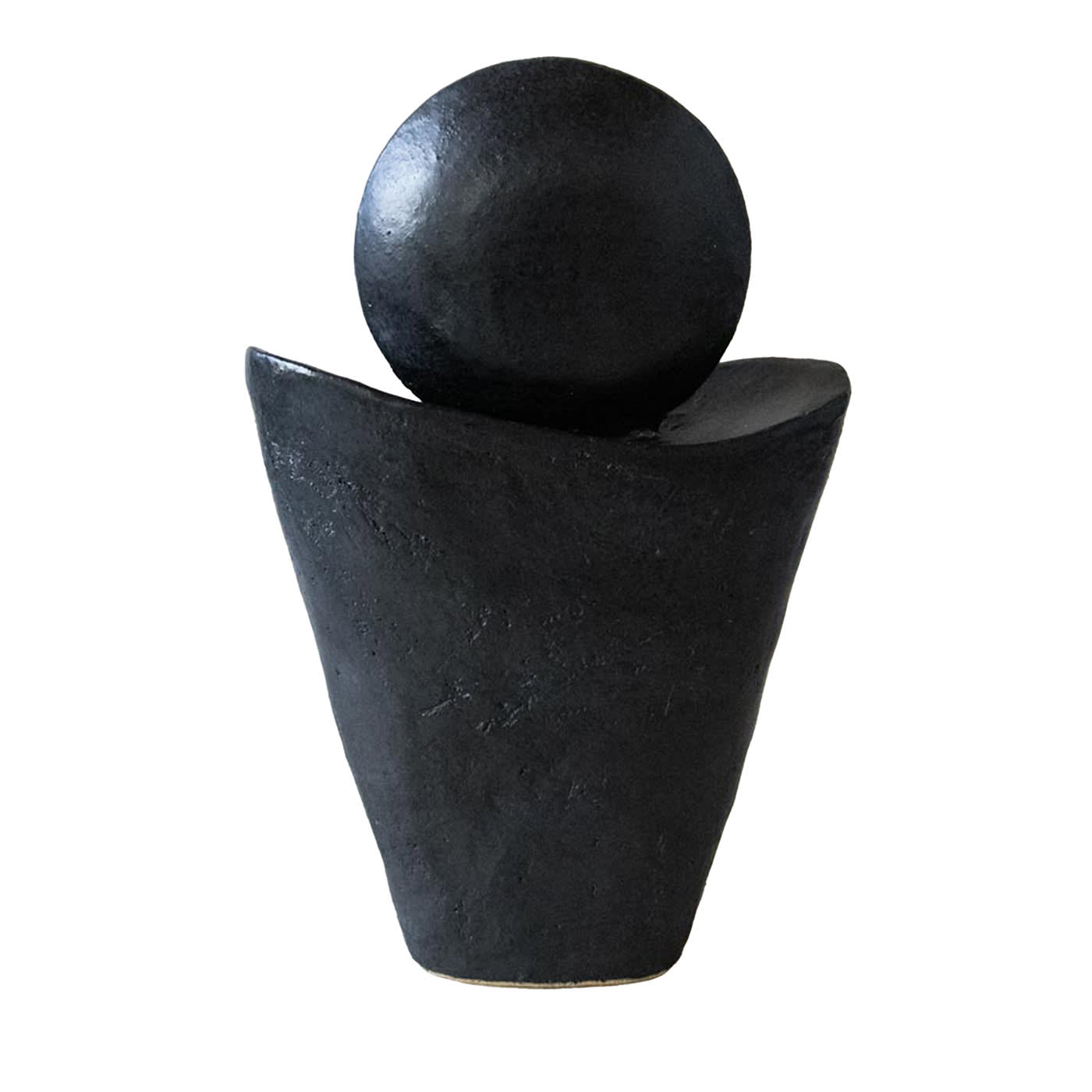 Scultura in gres nero Luna Nuova II