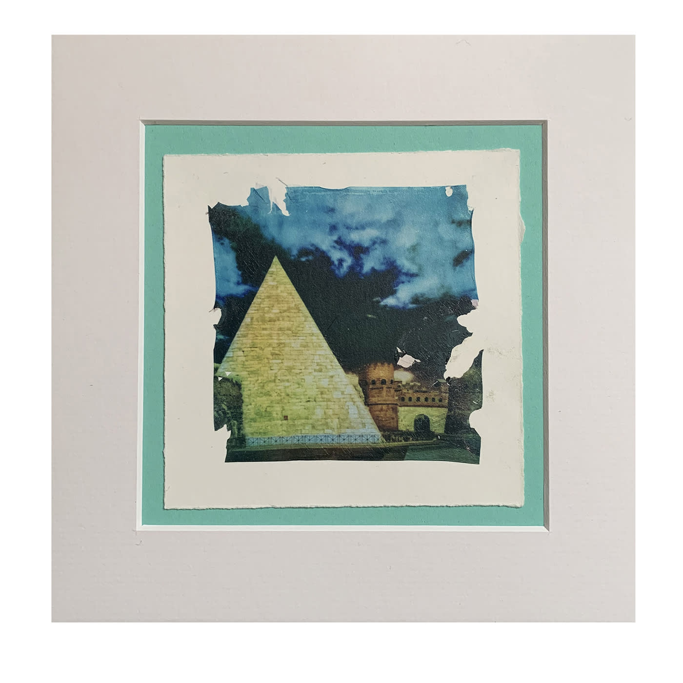 Roma 101 - Ascensore Polaroid Piramide Cestia